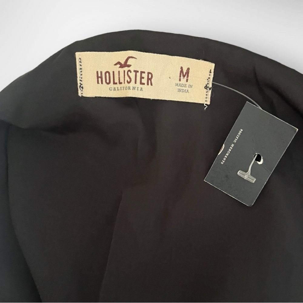 HOLLISTER Women's Black Strappy Racerback Tank Top Medium | NWT - Picture 5 of 6